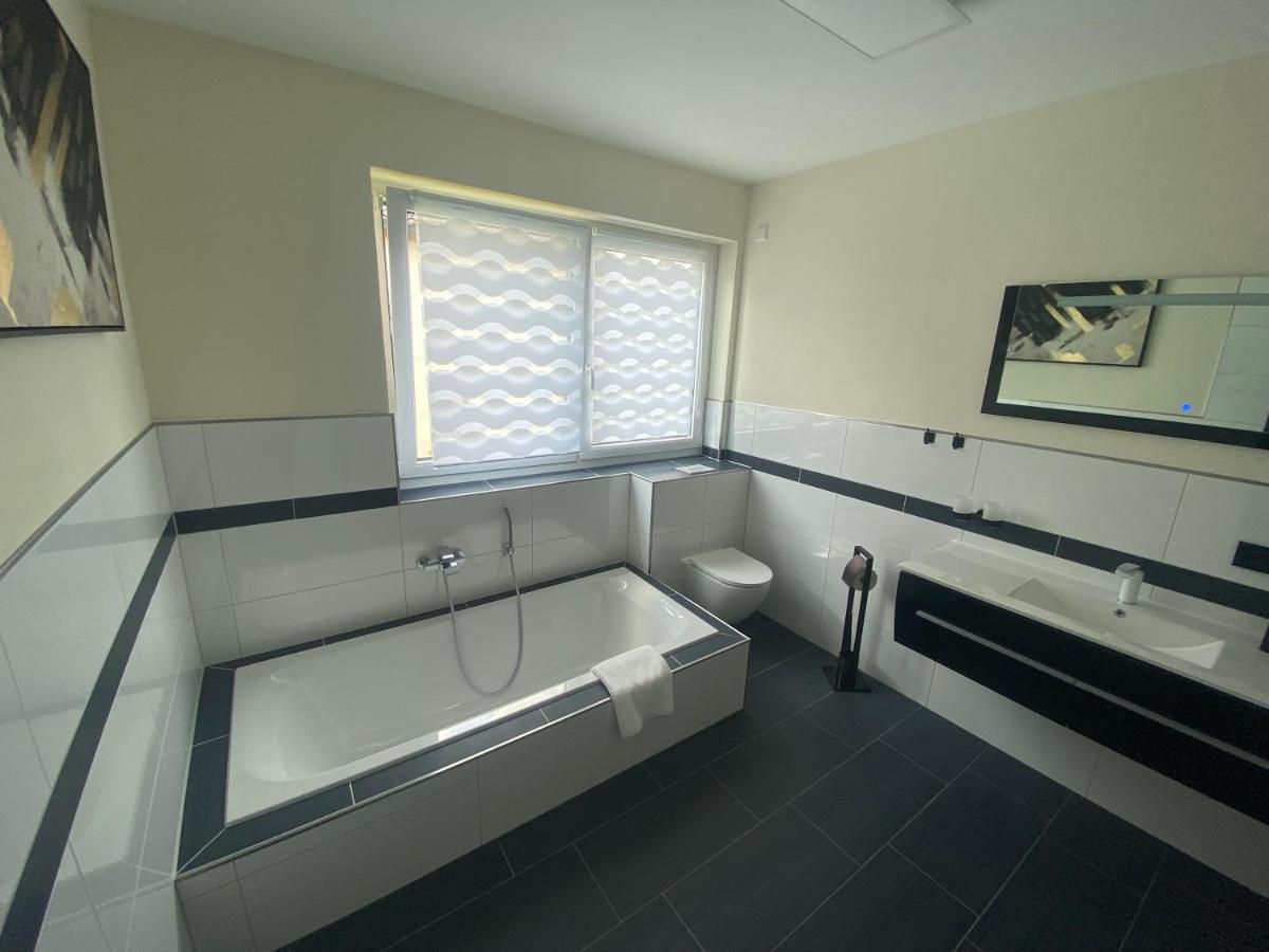 Apartments Saaldorf-Ferienhaus Mit 6 Apartments 45Qm-120Qm Direkt Am Thueringer Meer-Bleilochtalsperre Bad Lobenstein Eksteriør bilde